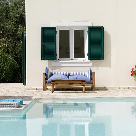 Villa Melissonia Agios Stefanos  Exteriör bild